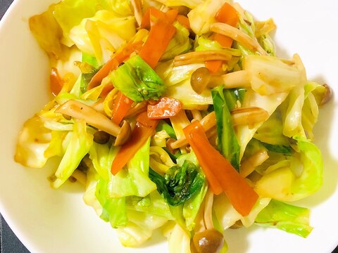 冷蔵庫の野菜で野菜炒め